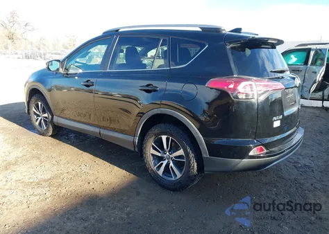 2017 Toyota Rav4 Xle z USA, uszkodzony, nr VIN 2T3RFREV9HW540677
